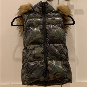 Girls S13 Camo Vest